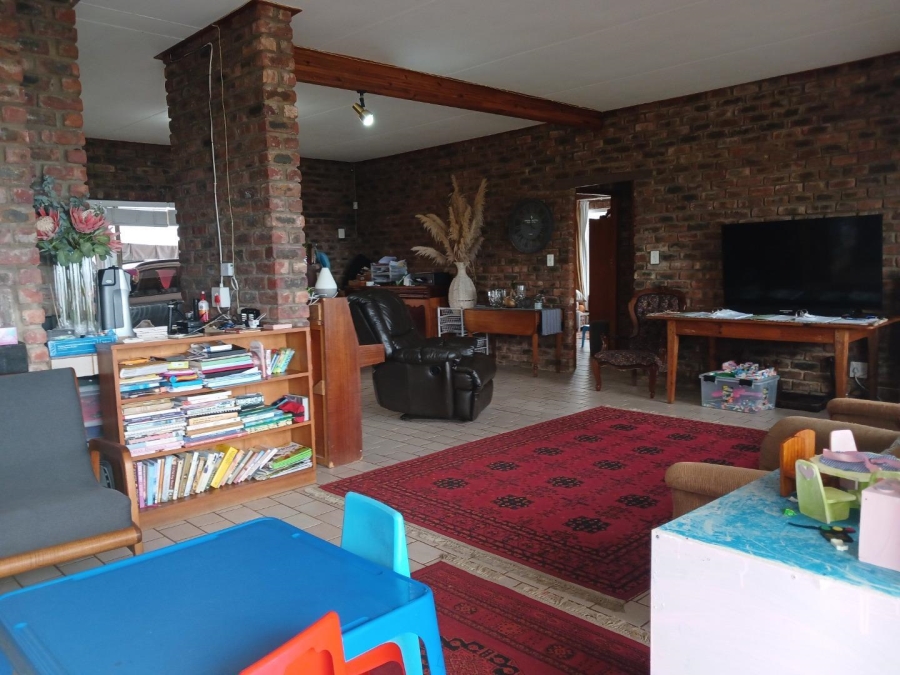 5 Bedroom Property for Sale in Dana Bay Western Cape